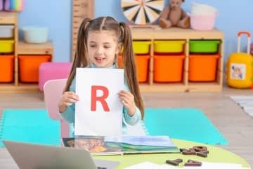Jak naučit dítě R