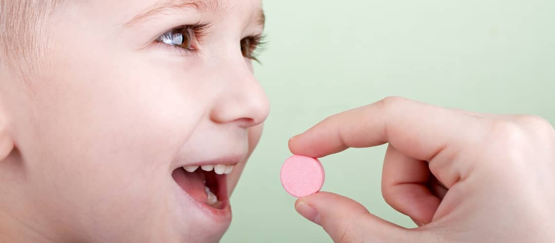 Jak naučit dítě spolknout pilulku?