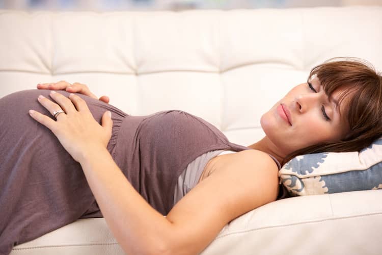 Ležení na zádech v těhotenství