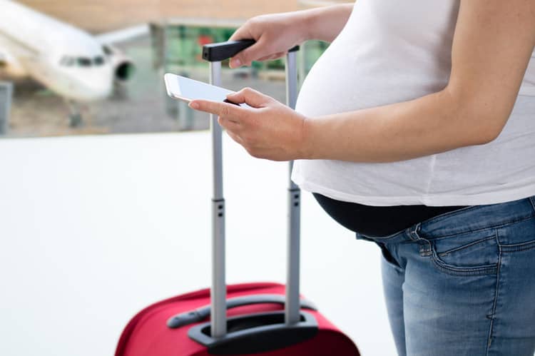 Létání během těhotenství – rizika