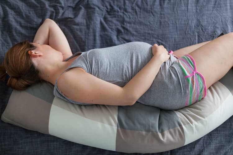 Spánek na boku v těhotenství